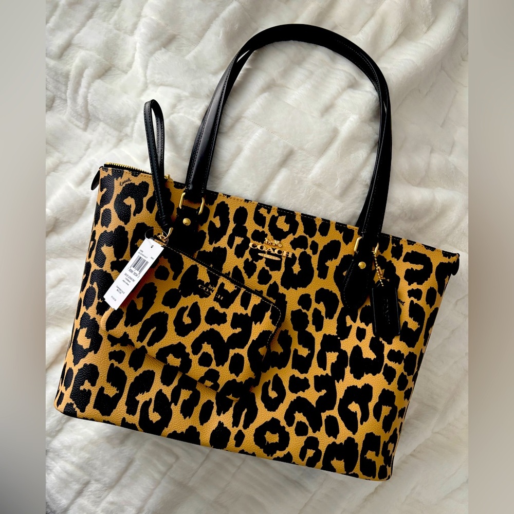 Coach Gallery Tote Bag with Leopard Print and Wristlet